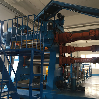 comprar Máquina de calandrado de láminas de goma de cuatro rollos de alta precisión para la cadena de producción de la banda transportadora online manufacture
