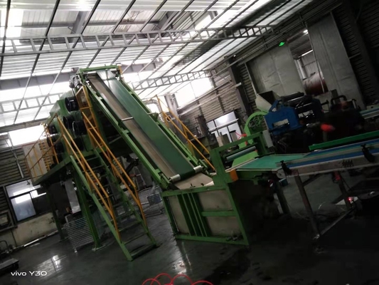 comprar Lote de la máquina de enfriamiento de la hoja de goma del SGS 16m m de la película compuesta de goma más fresca online manufacture