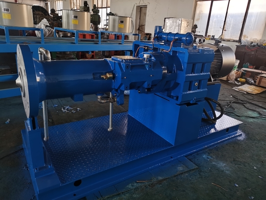 comprar Extrusora de caucho de alimentación en caliente de 22 kW utiliza un tornillo resistente al desgaste de 120 mm de alta resistencia online manufacture