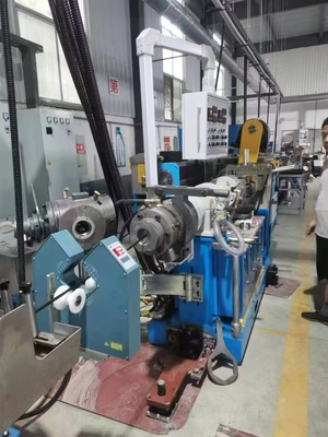 comprar Extrusor de caucho XJW-90 y caja de vulcanización de aire caliente para equipos de fabricación de mangueras de caucho online manufacture