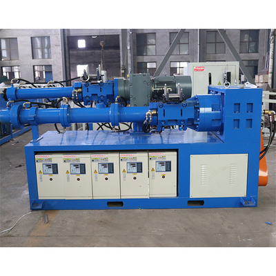 comprar Máquina de extrusión de caucho de longitud de trabajo de 1000 mm duradera con diámetro de tornillo delantero de 300 mm online manufacture