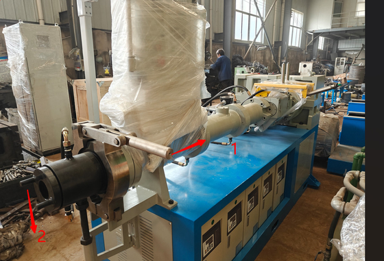 comprar Motor de 55kw modelo XJW-90 Extrusor de alimentación en frío Adopta Siemens PLC Schneider Electric online manufacture
