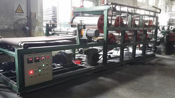 comprar La máquina de enfriamiento de rodillos de agua fría inteligente se puede utilizar para enfriar películas de caucho y materiales EVA online manufacture