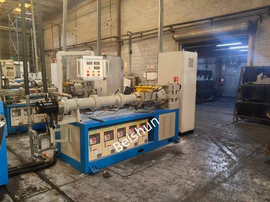 comprar Línea de producción de tiras de sellado EPDM con rango de temperatura de 0-400℃ y dureza del tornillo de 900-950HV para una producción de 100 kg/h online manufacture