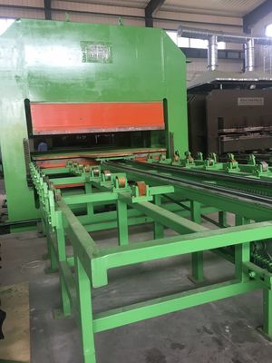 Buen precio Máquina de vulcanización de PLACAS DE GOMA con carrera de cilindro de 200 mm en línea