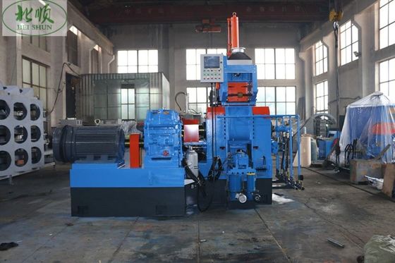 Buen precio 110L Cámara de mezcla de caucho mezclador interno Alimentación por la máquina auxiliar superior en línea