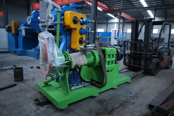 Buen precio Estirador de caucho de 6 pulgadas de diámetro de tornillo para la fabricación de tubos internos con capacidad de 1,5-2 toneladas/hora en línea