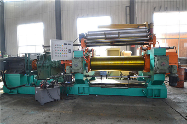 Molino de mezcla de goma XK-560 con la licuadora común para el caucho que compone 2